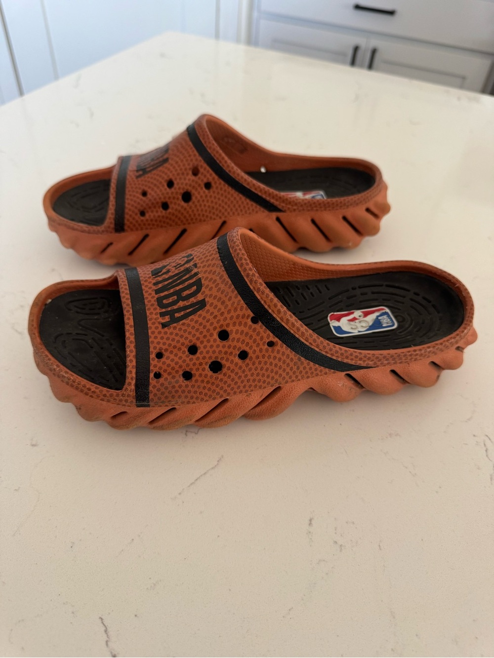 Crocs NBA Echo Slides Slip On Size 6 Mens/8 Women Sienna Bball